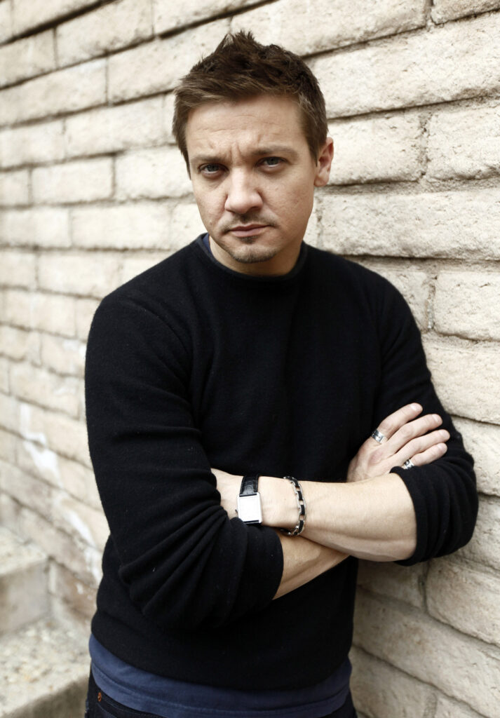 407416-1783×2560-mobile-hd-jeremy-renner-background-photo